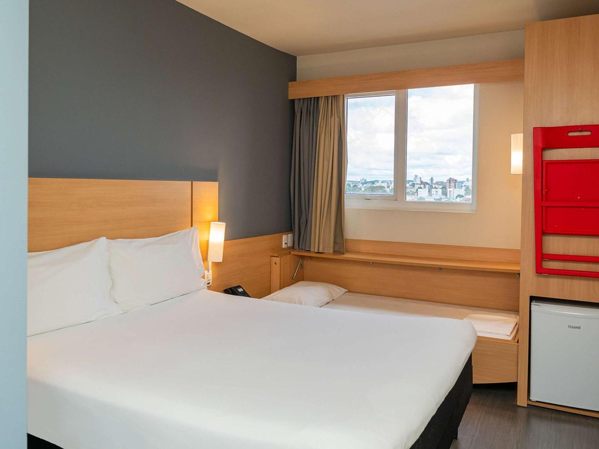 Ibis Chapeco Hotel Eksteriør billede