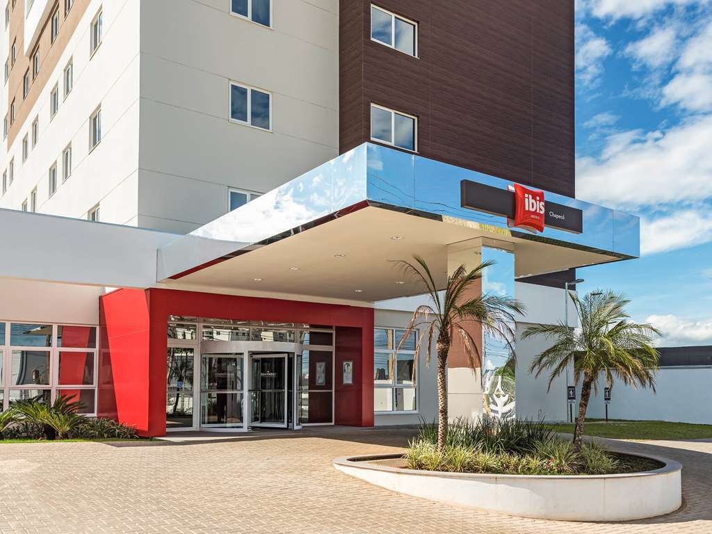 Ibis Chapeco Hotel Eksteriør billede
